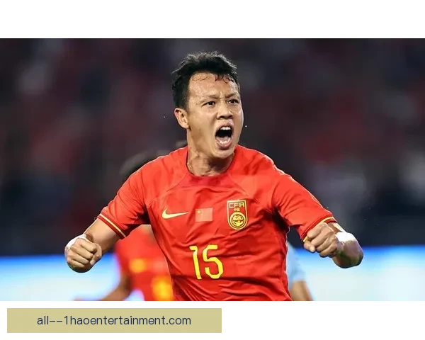 中国男足反击迅猛成为比赛制胜关键多次打破防线攻入致胜进球